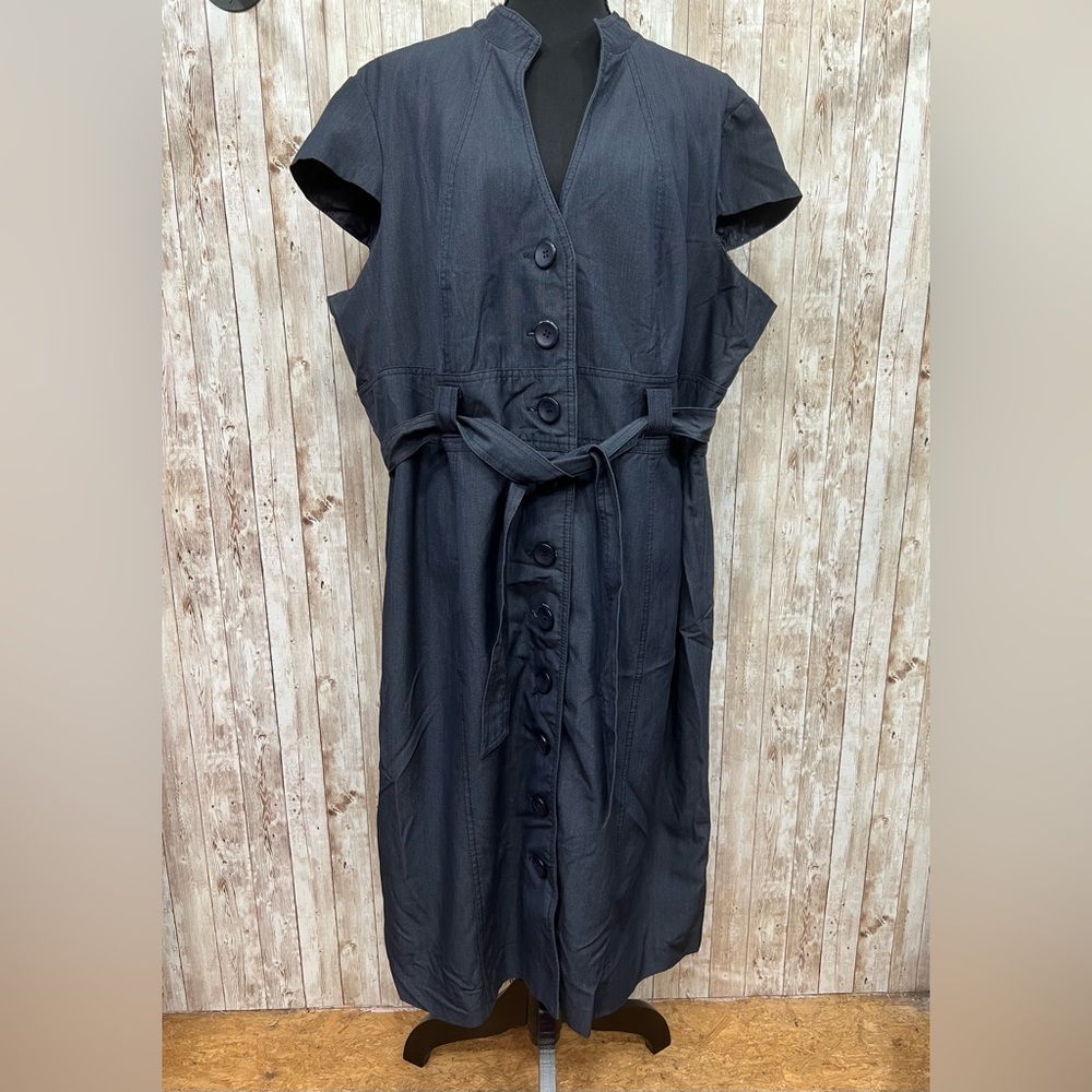 Sandra Darren Black Flutter Sleeve Midi Sundress